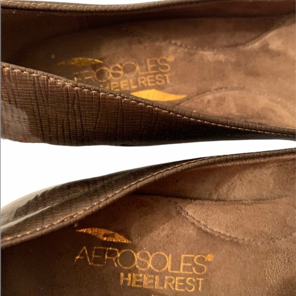 Aerosoles Heel Rest Shoes NWOT Size 6M - Picture 3 of 8